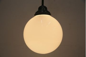 ビンテージ照明　シャビーな風合いが魅力の大きな天井照明(吊り下げ照明、ペンダントライト)(R-044905)