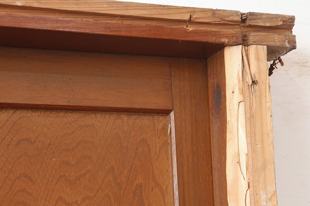 アンティーク建具　昭和中期　ガラス入りのデザインが魅力のドア(木製扉)(R-044922)