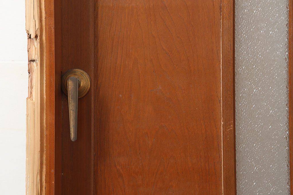 アンティーク建具　昭和中期　ガラス入りのデザインが魅力のドア(木製扉)(R-044922)