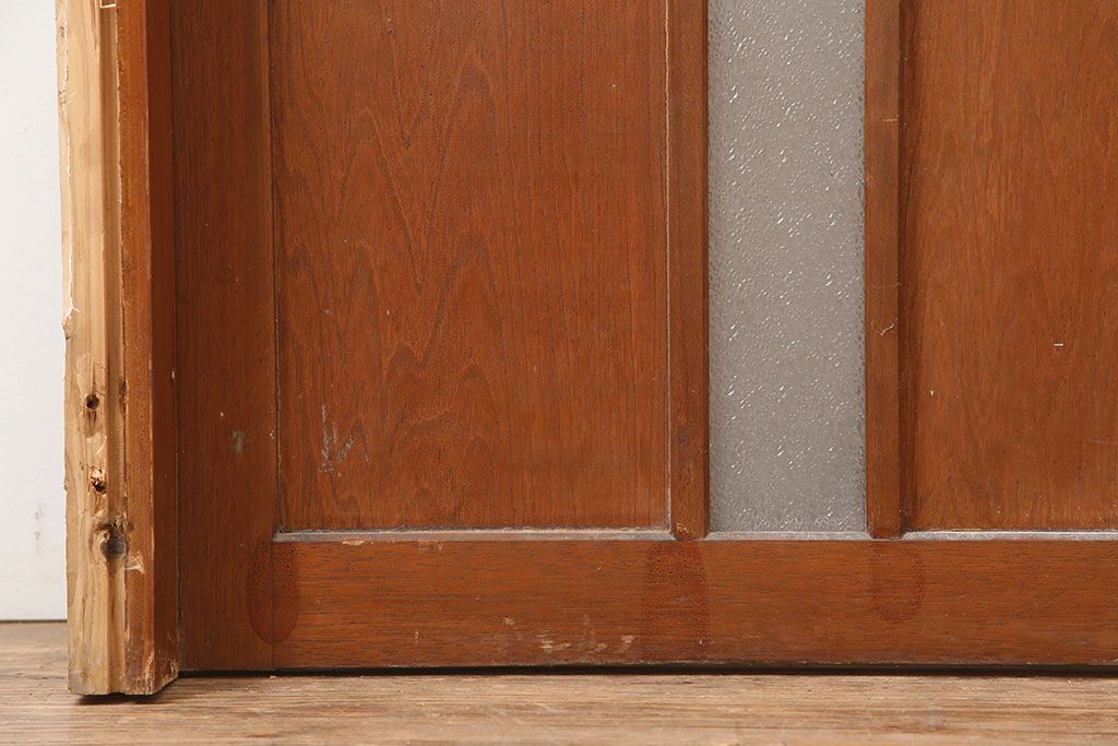 アンティーク建具　昭和中期　ガラス入りのデザインが魅力のドア(木製扉)(R-044922)
