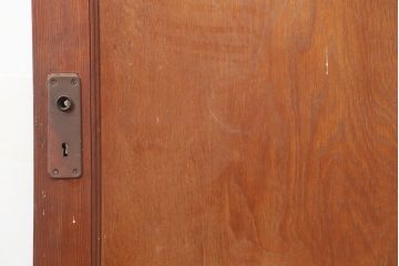 アンティーク建具　昭和中期　窓付きのレトロな木製ドア(扉)(R-044928)