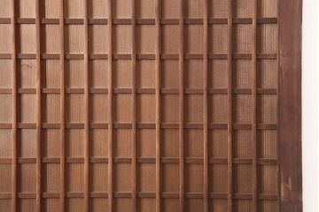 アンティーク建具　明治大正期　木味が魅力の古い格子扉(木製ドア)(R-044930)