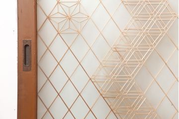 アンティーク建具　昭和中期　胡麻・麻の葉　組子がおしゃれなガラス戸2枚セット(引き戸、建具)(R-044935)