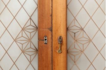 アンティーク建具　昭和中期　胡麻・麻の葉　組子がおしゃれなガラス戸2枚セット(引き戸、建具)(R-044935)