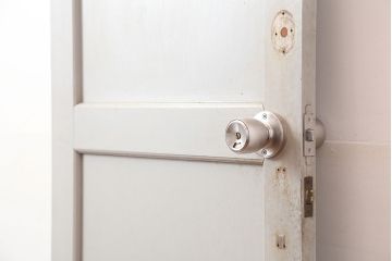 ヴィンテージ建具　昭和中期　フレンチナチュラルな空間に合うペイントドア　(R-044938)