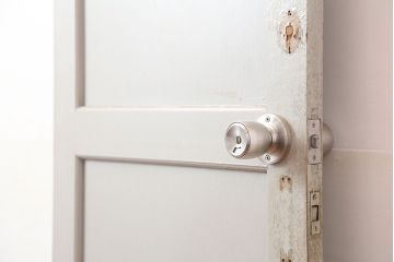 ヴィンテージ建具　昭和中期　フレンチナチュラルな空間に合うペイントドア　(R-044942)