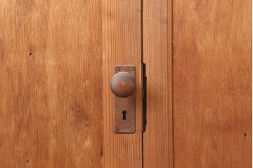 アンティーク建具　昭和中期　両開き　大正ロマン風に仕上がる親子ドア(木製扉)(R-044946)