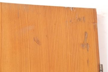 ヴィンテージ建具　昭和レトロ　シンプルなデザインが合わせやすい木製ドア(扉、ビンテージ)(R-044947)