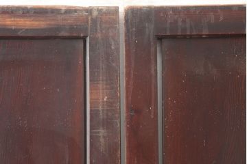 アンティーク建具　明治期　古い木の風合いが魅力のシンプルな板戸2枚セット(帯戸、引き戸)(R-044953)