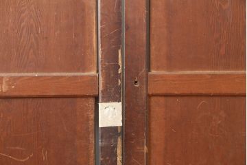 アンティーク建具　明治期　古い木の風合いが魅力のシンプルな板戸2枚セット(帯戸、引き戸)(R-044953)