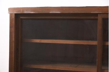 アンティーク家具　昭和初期　前面ケヤキ材　味のあるシンプルなつくりのガラス戸棚(キャビネット、収納棚、本箱、食器棚)(R-044958)