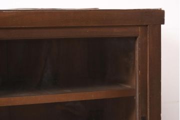 アンティーク家具　昭和初期　前面ケヤキ材　味のあるシンプルなつくりの重ねガラス戸棚(キャビネット、収納棚、本箱、食器棚)(R-044960)