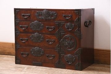 アンティーク家具　和製　上手物　激レア珍品!　総ケヤキ材・前板玉杢　丁寧な造りが見事な仙台小箪笥(仙台箪笥、小引き出し、和タンス)(R-044965)