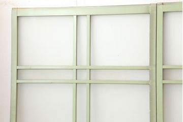 アンティーク建具　昭和中期　すりガラス入り　淡い色合いのペイントが素敵なガラス戸4枚セット(引き戸)(R-044971)