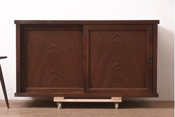 アンティーク家具　明治期　前面欅(ケヤキ)材　力強い杢目が目を引く戸棚(ローボード、テレビ台、テレビボード)(R-044978)