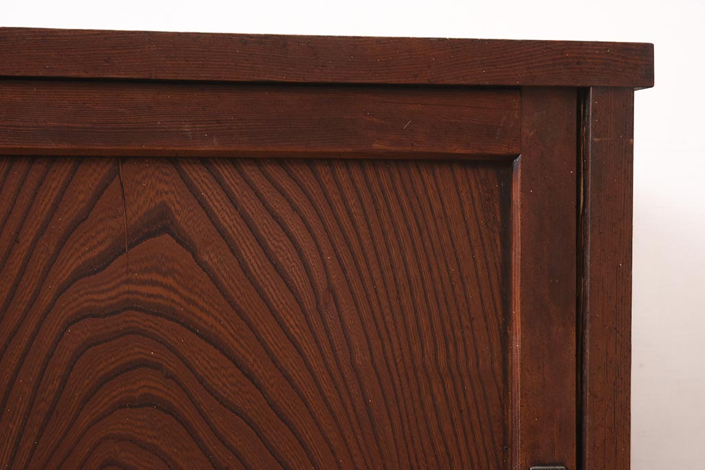 アンティーク家具　明治期　前面欅(ケヤキ)材　力強い杢目が目を引く戸棚(ローボード、テレビ台、テレビボード)(R-044978)