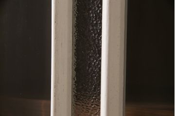 レトロ家具　ホワイトとグリーンのバイカラーがおしゃれなペイント戸棚(食器棚、収納棚、キャビネット)(R-044980)