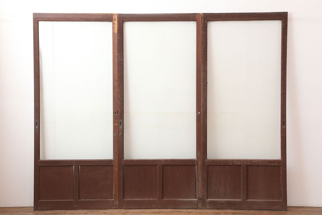 アンティーク建具　昭和中期　懐かしい雰囲気のガラス戸3枚セット(引き戸)(R-044987)