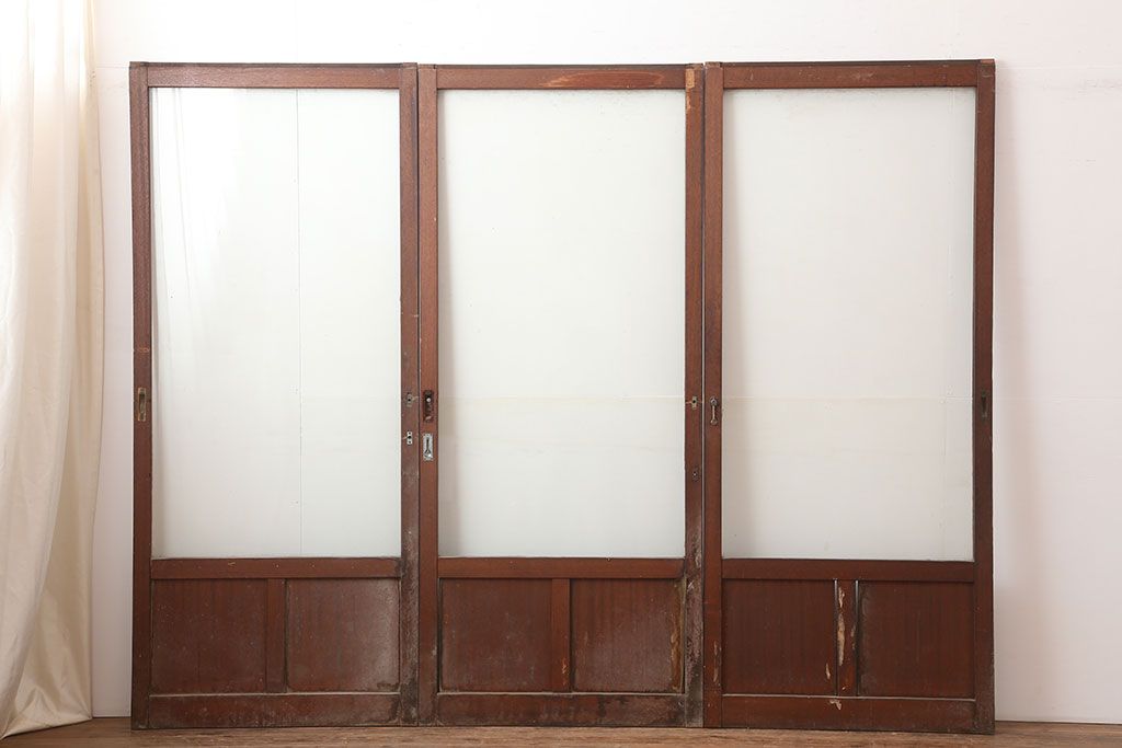 アンティーク建具　昭和中期　懐かしい雰囲気のガラス戸3枚セット(引き戸)(R-044987)
