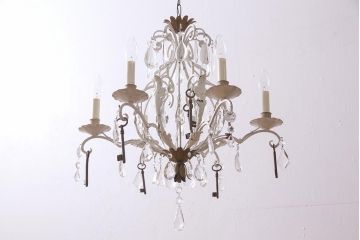 フランスアンティーク　鉄製　6灯　鍵のオブジェがついたシャビーなシャンデリア(天井照明、吊り下げ照明)(R-044994)