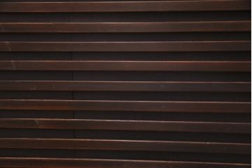 アンティーク家具　ヒノキ材　横桟引き戸が魅力的な美濃帳場箪笥・上段(収納棚、キャビネット)(R-044996)