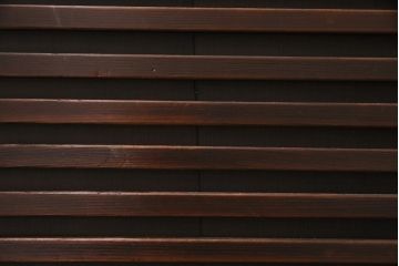 アンティーク家具　ヒノキ材　横桟引き戸が魅力的な美濃帳場箪笥・上段(収納棚、キャビネット)(R-044996)