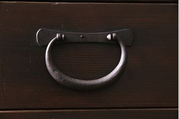 アンティーク家具　ヒノキ材　横桟引き戸が魅力的な美濃帳場箪笥・下段(収納棚、キャビネット)(R-044997)