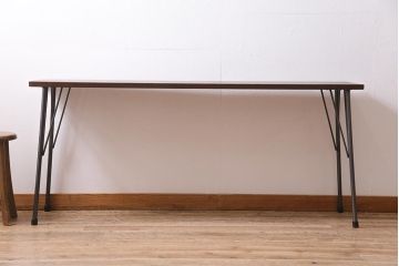 ビンテージ家具　和製　昭和中期　ラワン一枚板　まっすぐな縞模様の木目が魅力の鉄脚テーブル(作業台、アイアンテーブル、コンソールテーブル)(R-044999)