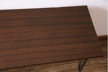 ビンテージ家具　和製　昭和中期　ラワン一枚板　まっすぐな縞模様の木目が魅力の鉄脚テーブル(作業台、アイアンテーブル、コンソールテーブル)(R-044999)