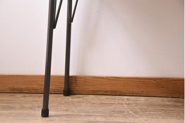 ビンテージ家具　和製　昭和中期　ラワン一枚板　まっすぐな縞模様の木目が魅力の鉄脚テーブル(作業台、アイアンテーブル、コンソールテーブル)(R-044999)