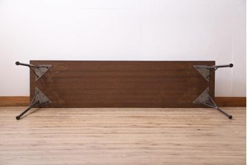 ビンテージ家具　和製　昭和中期　ラワン一枚板　まっすぐな縞模様の木目が魅力の鉄脚テーブル(作業台、アイアンテーブル、コンソールテーブル)(R-044999)