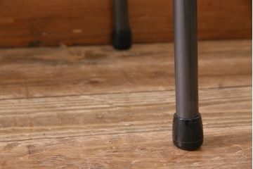 ビンテージ家具　和製　昭和中期　ラワン一枚板　古い木の質感が味わい深い鉄脚テーブル(作業台、アイアンテーブル、コンソールテーブル)(R-045000)