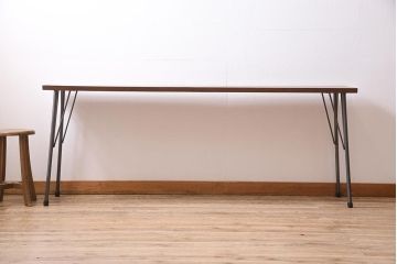 ビンテージ家具　和製　昭和中期　ラワン一枚板　古い木の質感が味わい深い鉄脚テーブル(作業台、アイアンテーブル、コンソールテーブル)(R-045000)