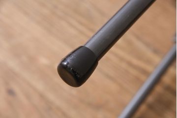 ビンテージ家具　和製　昭和中期　ラワン一枚板　古い木の質感が味わい深い鉄脚テーブル(作業台、アイアンテーブル、コンソールテーブル)(R-045000)