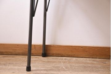 ビンテージ家具　和製　昭和中期　ヒノキ一枚板　古材を活かした鉄脚テーブル(作業台、アイアンテーブル、コンソールテーブル)(R-045001)