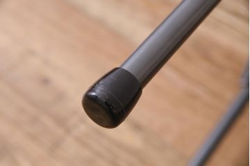 ビンテージ家具　和製　昭和中期　ヒノキ一枚板　古材を活かした鉄脚テーブル(作業台、アイアンテーブル、コンソールテーブル)(R-045001)