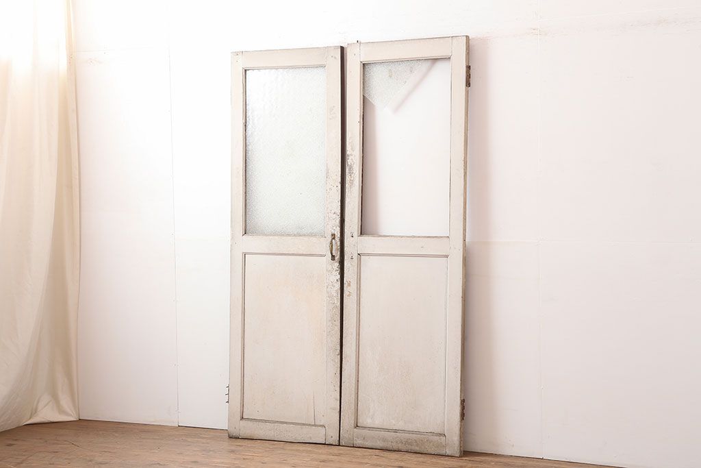 アンティーク建具　両開き　ナチュラルやフレンチインテリアに合うペイントガラス扉2枚セット(ドア、建具)(R-045007)