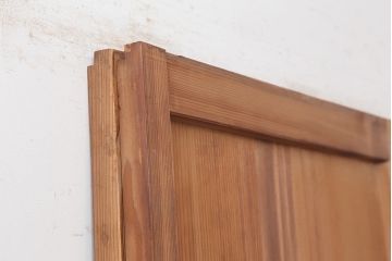 アンティーク建具　昭和初期　幅狭タイプ　美しい柾目が楽しめる舞良戸2枚セット(板戸、引き戸)(R-045008)