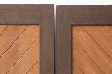 ヴィンテージ建具　両開き　お城の扉のようなデザインが印象的な親子ドア(ペアドア、木製ドア、扉、ビンテージ)(R-045019)