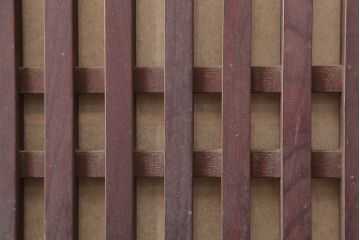 アンティーク建具　明治期　総ケヤキ材　 珍しい裏障子付きの格子蔵戸(建具、玄関戸)(R-045021)