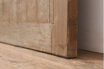 ビンテージ建具　昭和中期　大振りサイズのレトロな引き戸(蔵戸、建具、玄関戸)(R-045022)