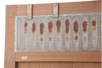 ビンテージ建具　昭和中期　大振りサイズのレトロな引き戸(蔵戸、建具、玄関戸)(R-045022)