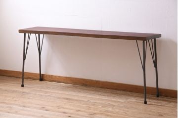アンティーク家具　古材一枚板リメイク　朴の木材を活かしたシンプルな鉄脚テーブル(コンソールテーブル)(R-045023)