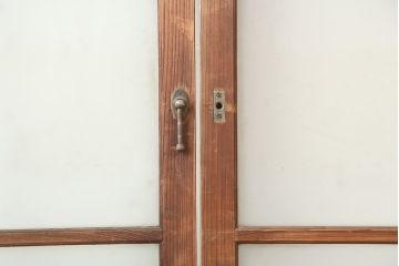 アンティーク建具　大正昭和初期　大振り　存在感のある大きさとデザインが魅力のガラス戸2枚セット(引き戸)(R-045036)
