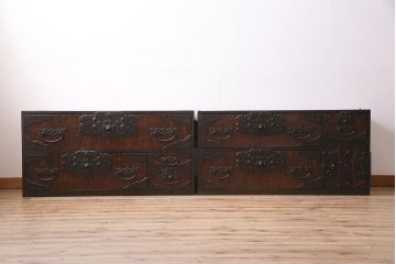 アンティーク家具　前面ケヤキ材　玉杢　分厚い金具が目を引く上手物の佐渡小木箪笥(佐渡箪笥、衣装箪笥、重ね箪笥)(R-045038)