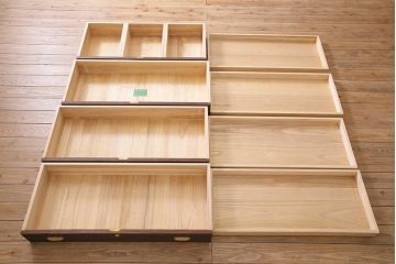 中古　加茂総桐箪笥　吉沢昭次　四方胴丸　中開き　衣装たんす(総桐たんす、着物タンス、整理たんす)(定価約135万円)(R-045039)