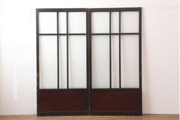 アンティーク建具　昭和初期　漆塗り　凛とした上品さ漂うガラス戸2枚セット(引き戸)(R-045041)