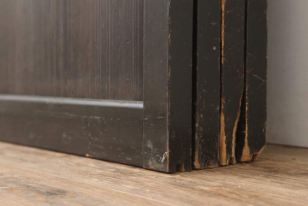 アンティーク建具　最高級　石川県産　総漆塗り　浮造り仕上げ　上品な雰囲気を演出するガラス戸4枚セット(引き戸、建具)(R-045042)