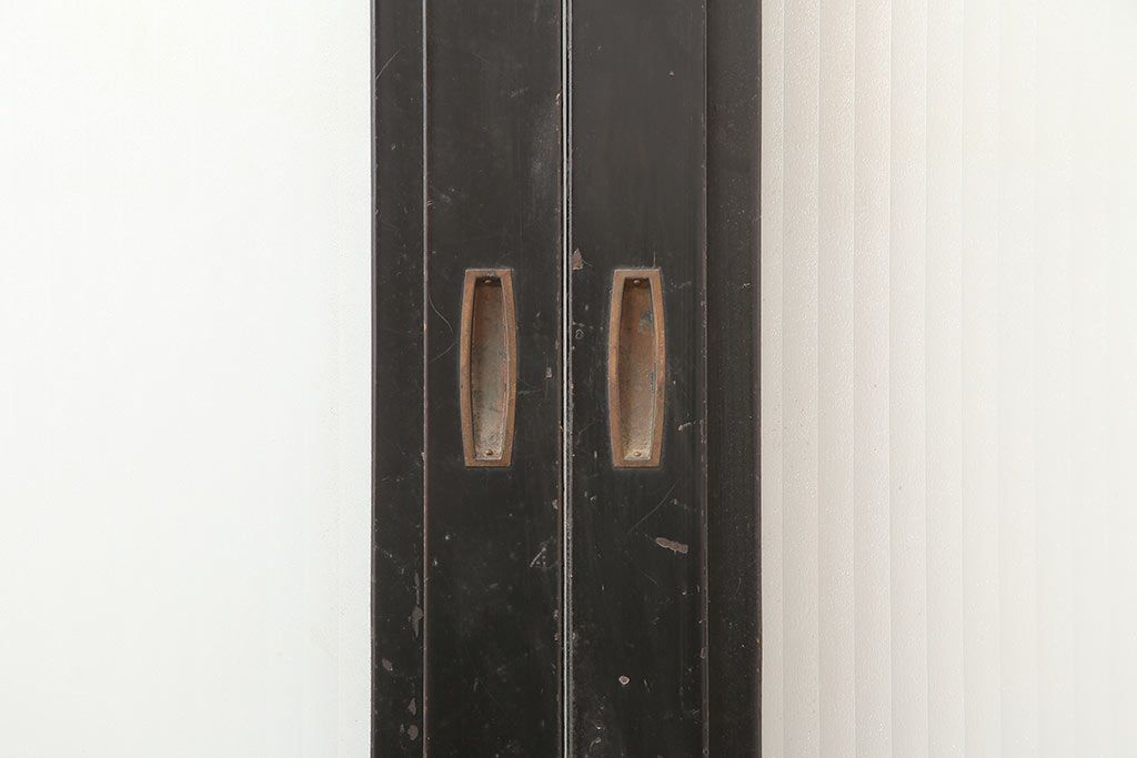 アンティーク建具　石川県産　総漆塗り　浮造り仕上げ　バイカラーが目を引く上品なガラス戸3枚セット(引き戸、建具)(R-045045)