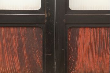 アンティーク建具　石川県産　総漆塗り　浮造り仕上げ　バイカラーが目を引く上品なガラス戸3枚セット(引き戸、建具)(R-045045)